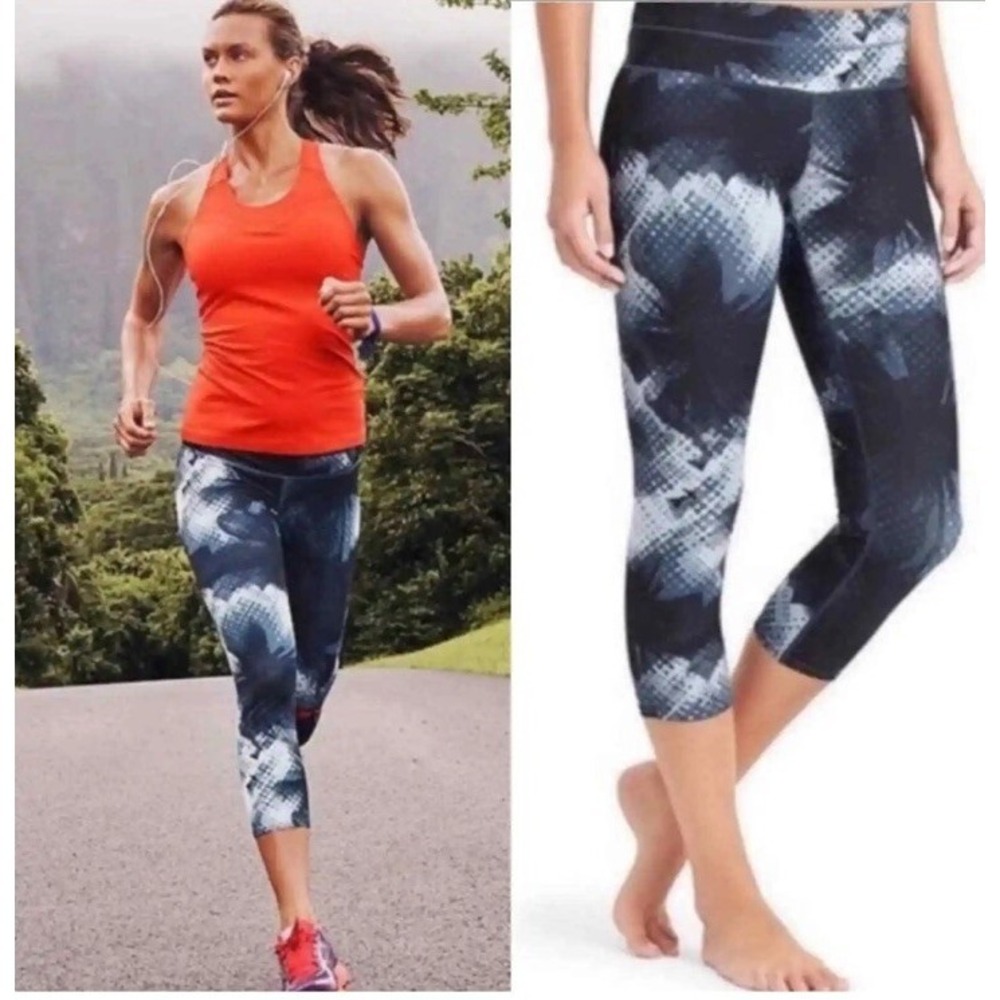 Athleta Electric Sonar Capri Leggings Womens XS Blue‎ Gym Active Athletic 152878